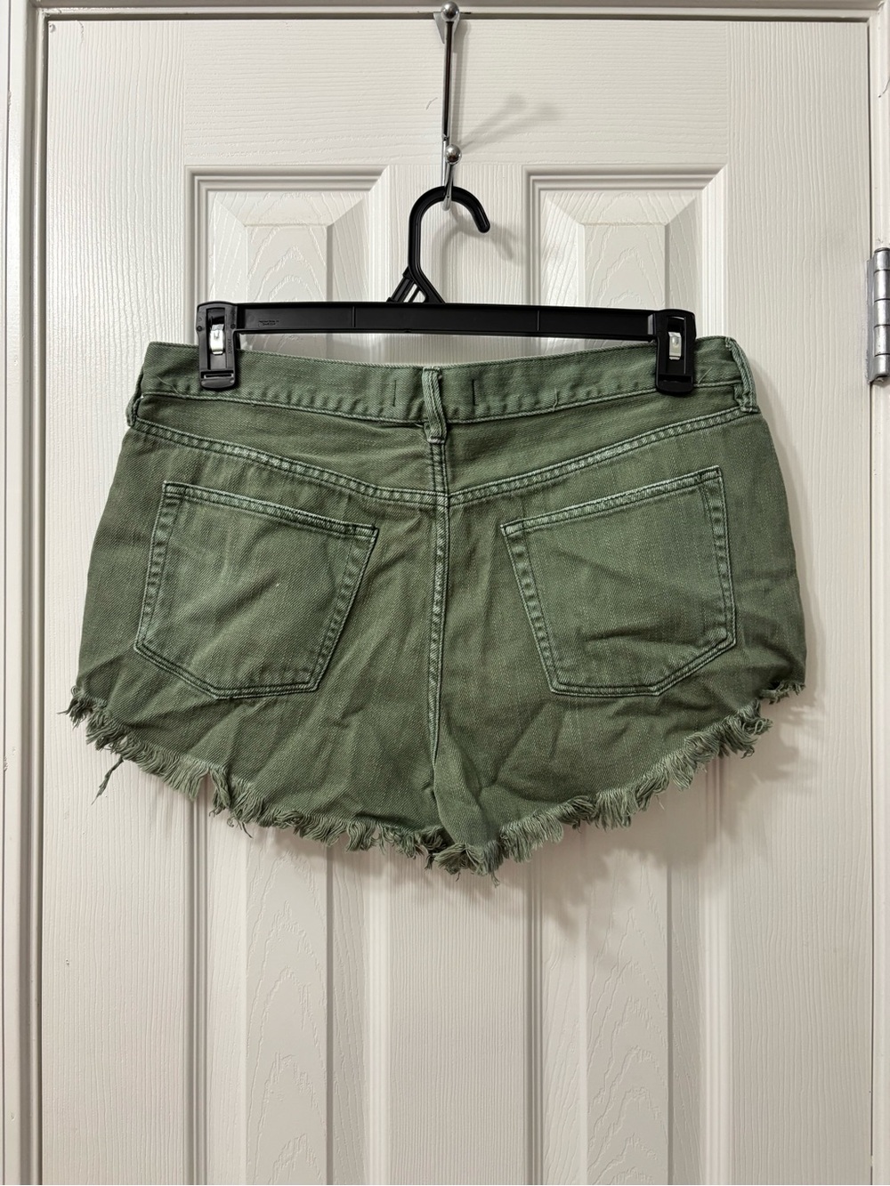 Free People We The Free Distressed Olive Green Denim Shorts Size 31 Boho - Picture 6 of 7